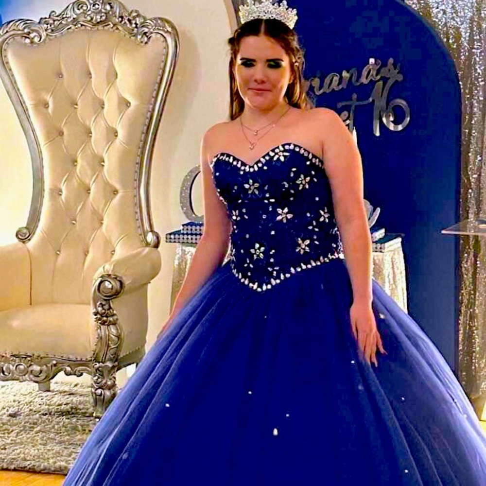 Blue ball/prom dress